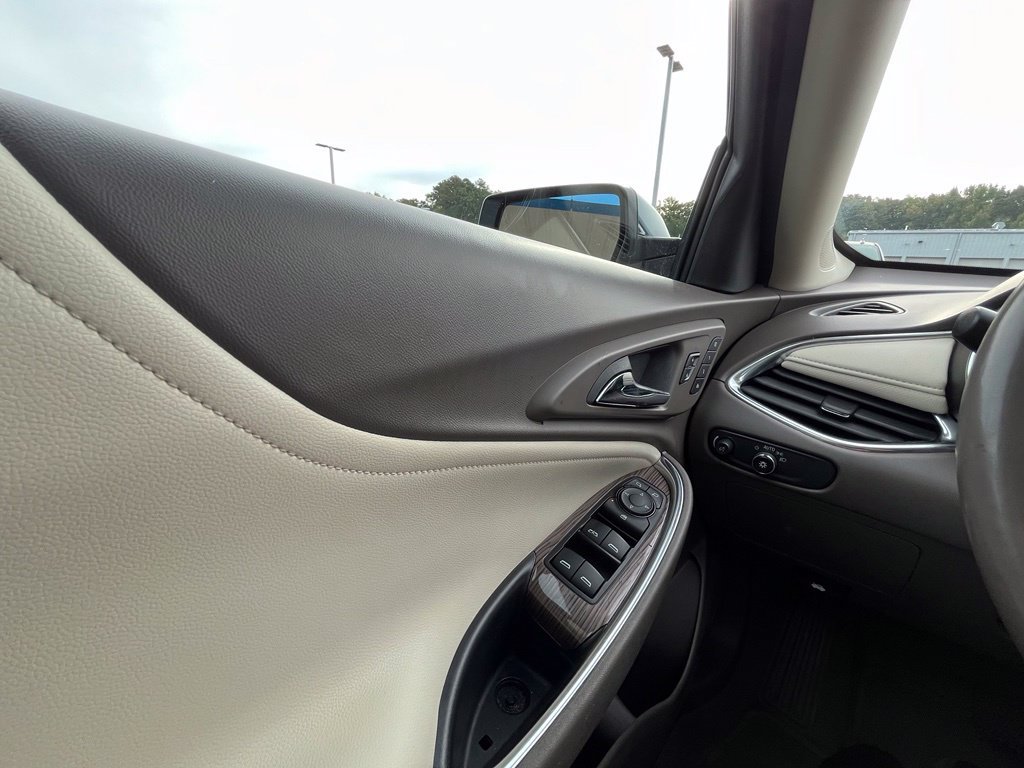 Used 2024 Chevrolet Malibu LT FWD image 18