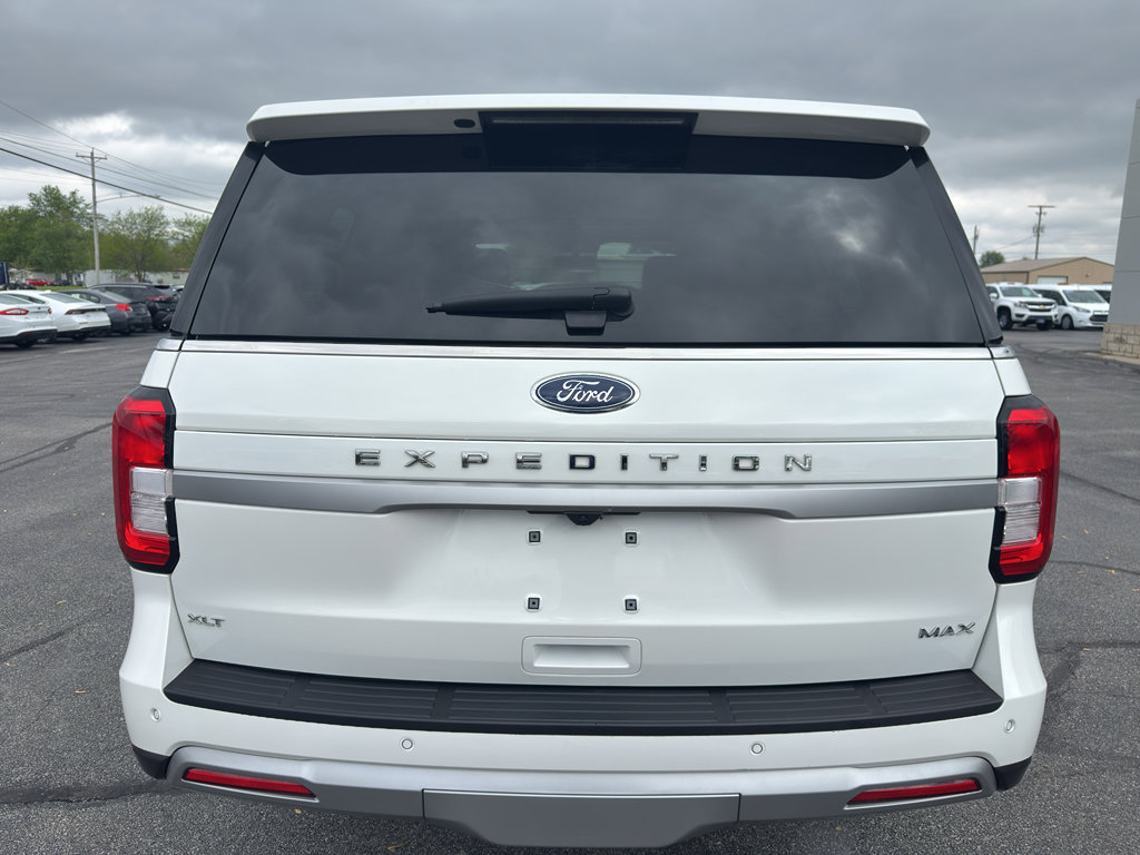 Used 2024 Ford Expedition Max XLT AWD/4WD image 7