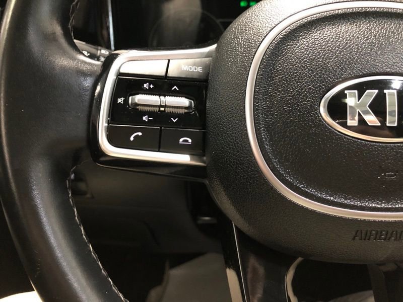 Certified 2021 Kia Sorento SX image 23