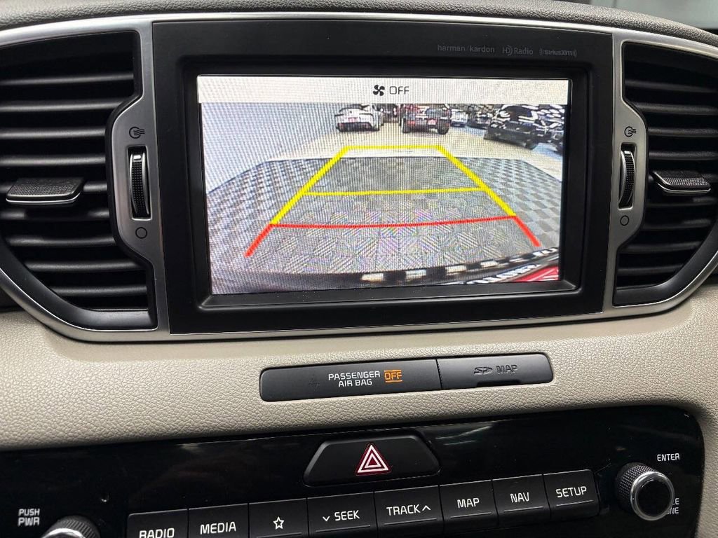 Used 2018 Kia Sportage EX w/ EX Technology Package image 16