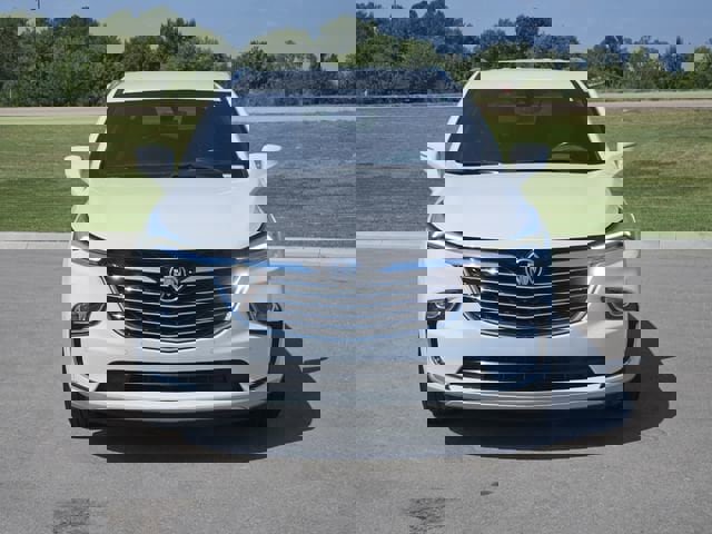 Used 2024 Buick Enclave Premium image 2