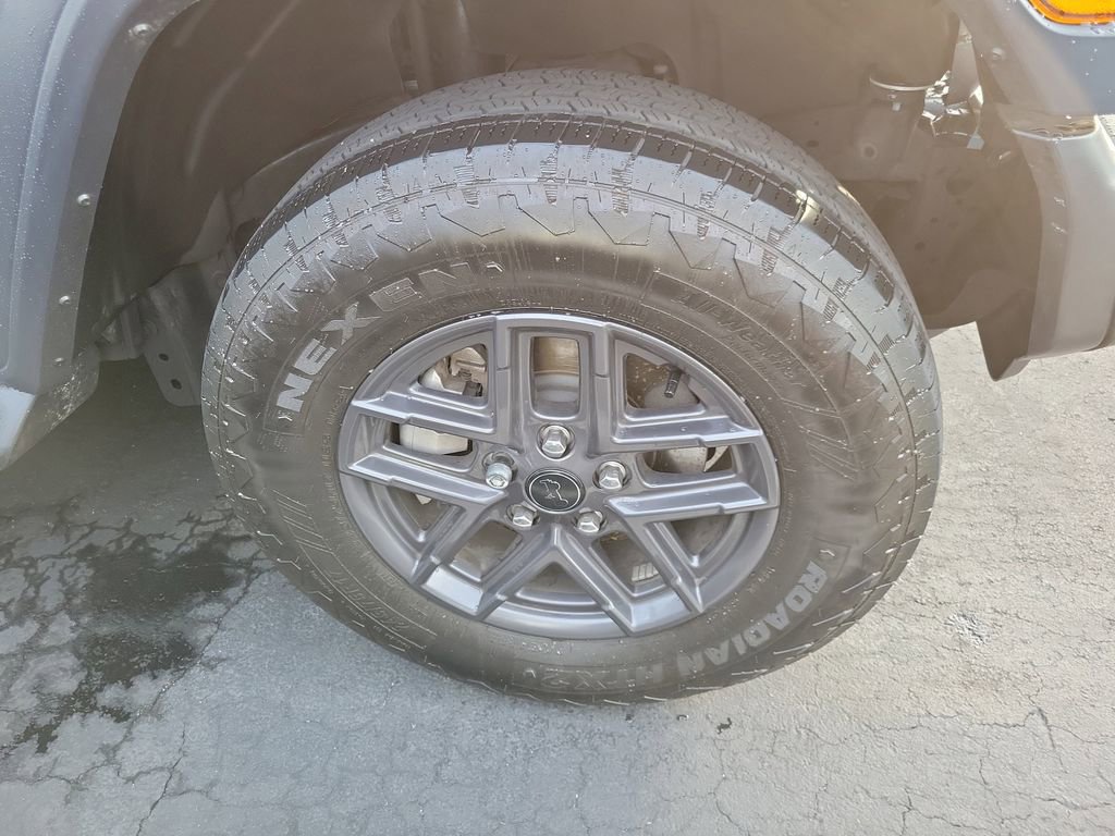 Used 2024 Jeep Wrangler Sport S image 8