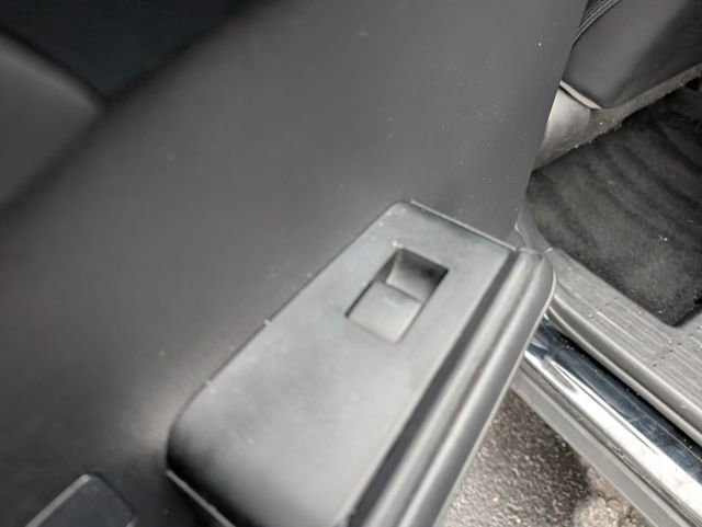 Used 2021 Toyota Highlander XSE image 11