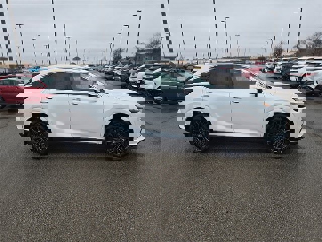 New 2026 Lexus RX 350 image 2