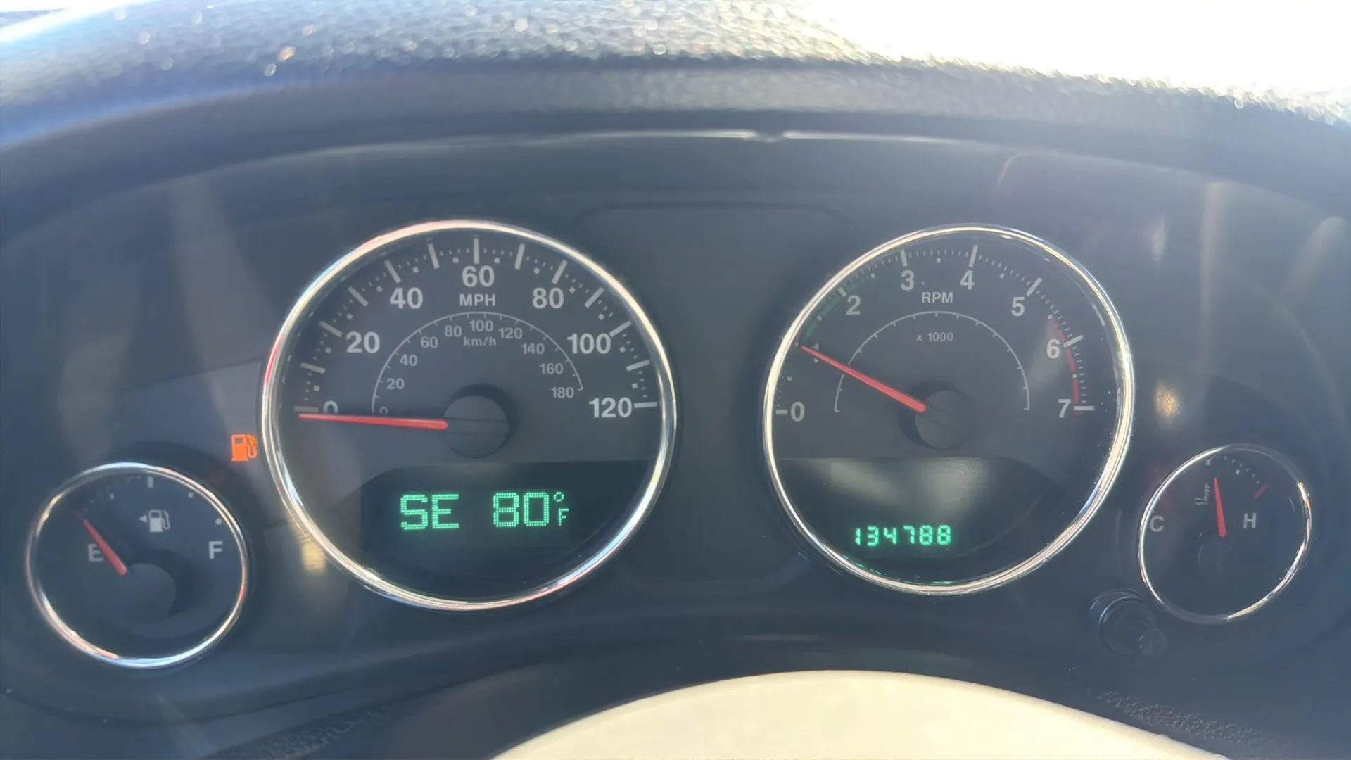 Used 2014 Jeep Wrangler Unlimited Sahara w/ Dual Top Group AWD/4WD image 32