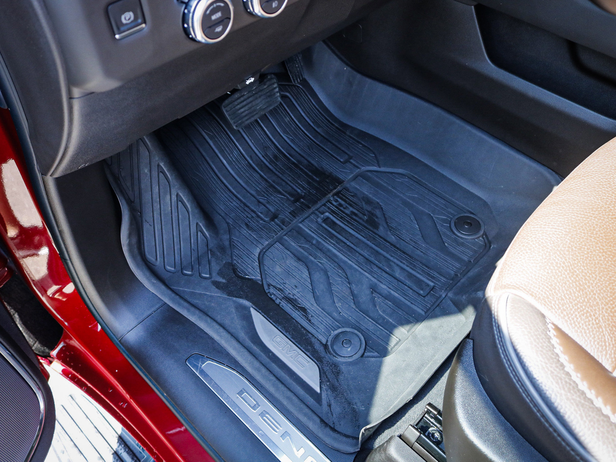 Used 2024 GMC Sierra 1500 Denali w/ Technology Package image 17