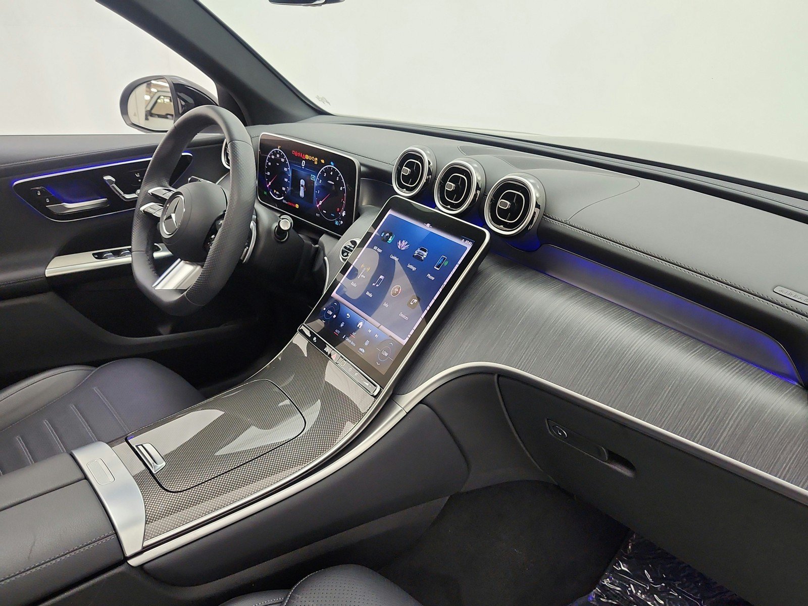 Used 2023 Mercedes-Benz GLC 300 image 22