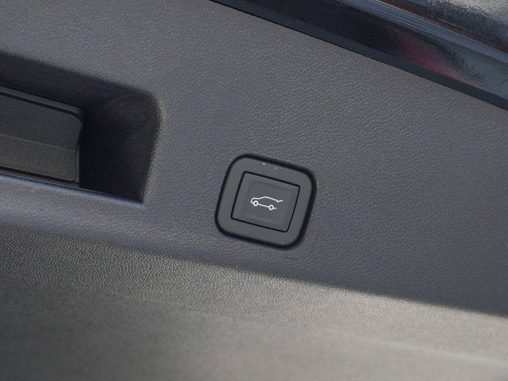 New 2026 GMC Acadia Elevation w/ Black Edition image 9