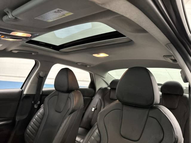 Used 2024 Hyundai Elantra Limited image 7