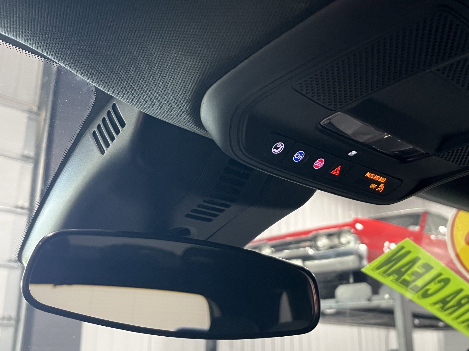 Certified 2025 GMC Acadia Elevation FWD image 15