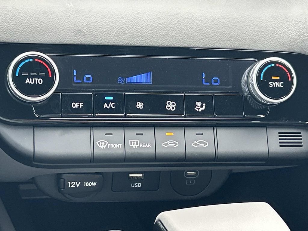 New 2026 Hyundai Elantra Sport image 30