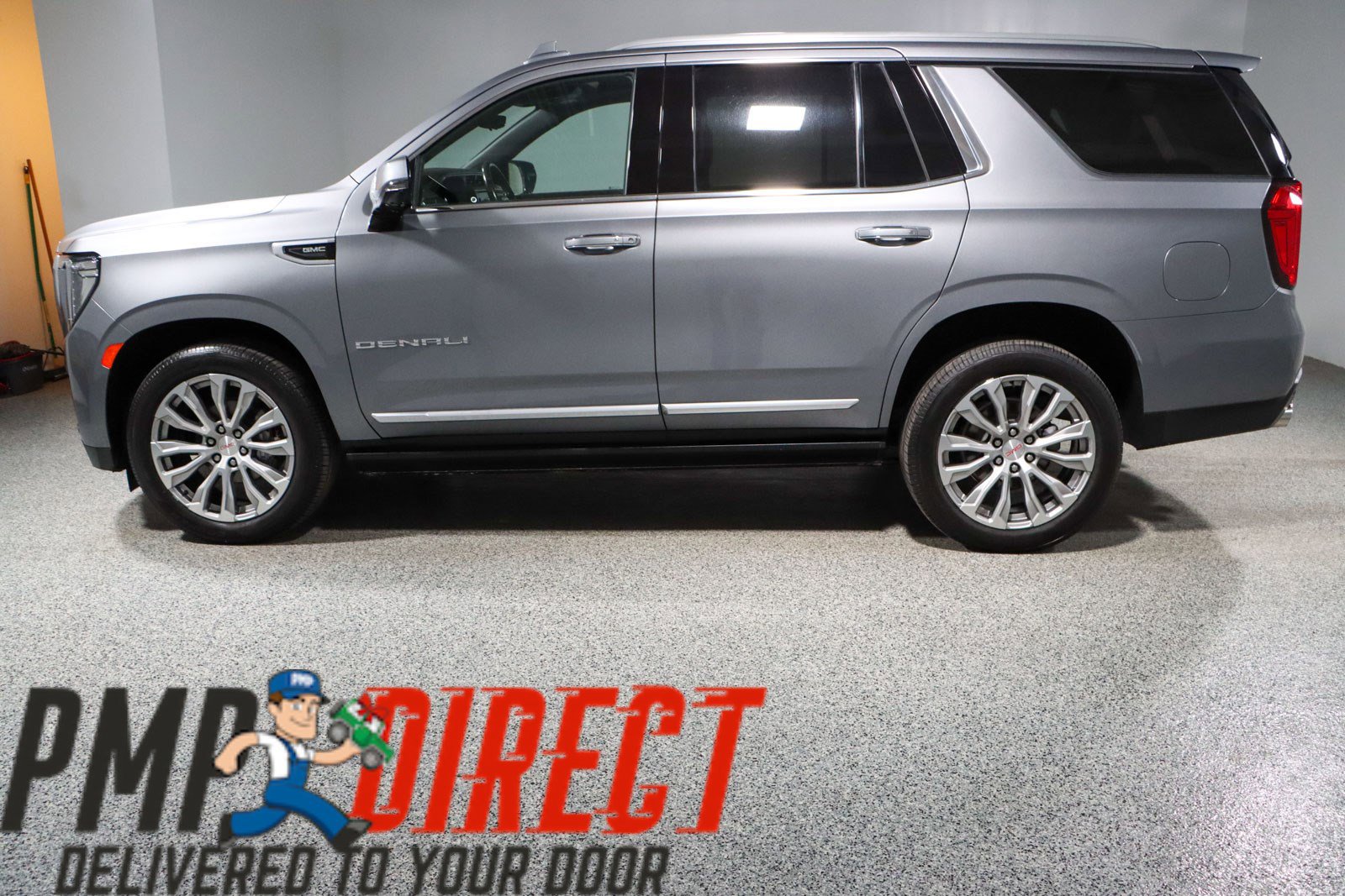 Used 2021 GMC Yukon Denali w/ Denali Premium Package image 10