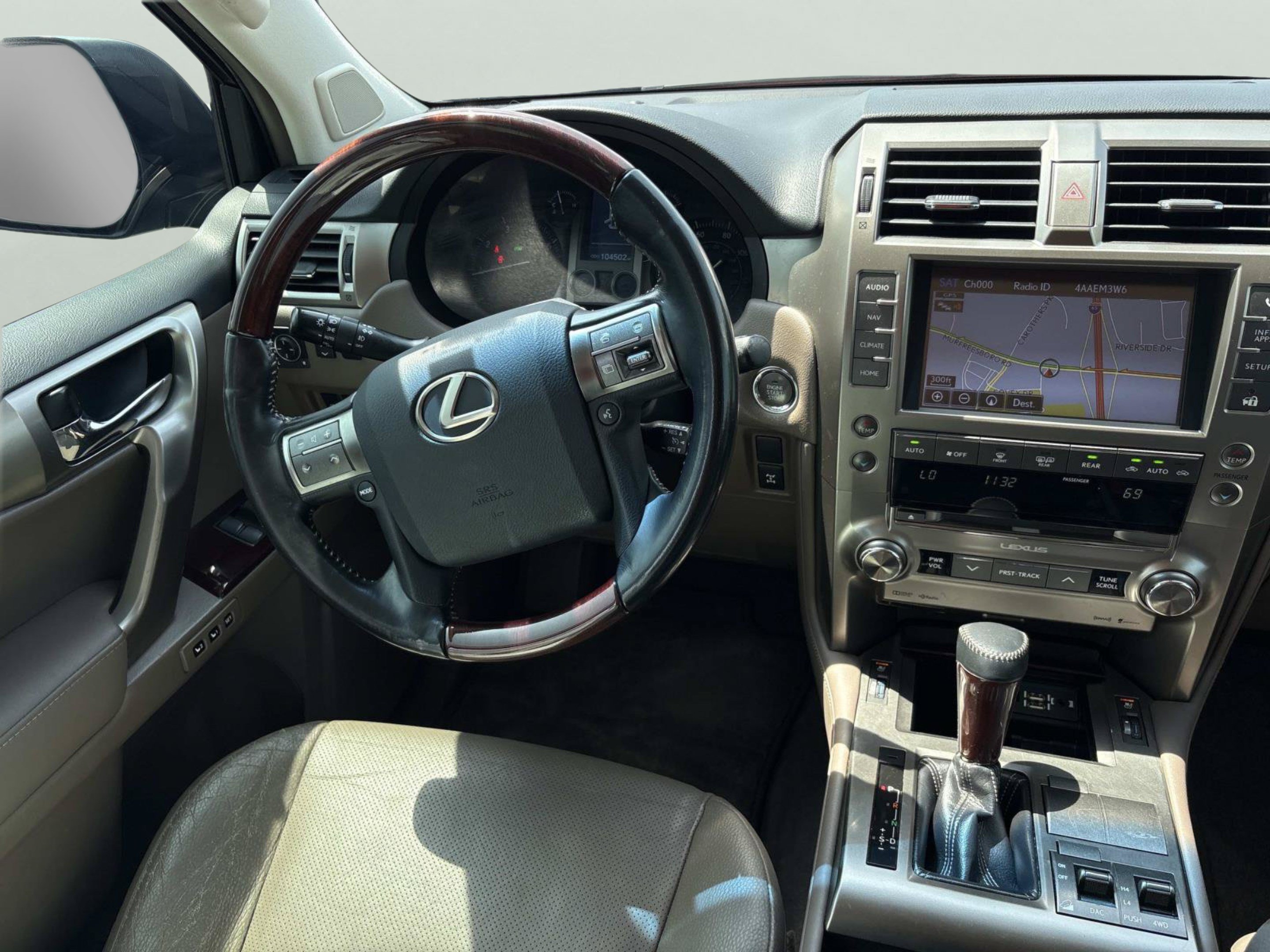 Used 2017 Lexus GX 460 Premium AWD/4WD image 13