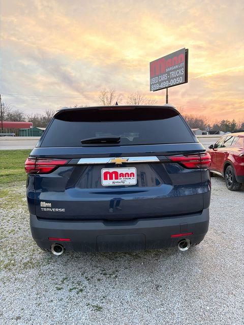 Used 2022 Chevrolet Traverse LS FWD image 30