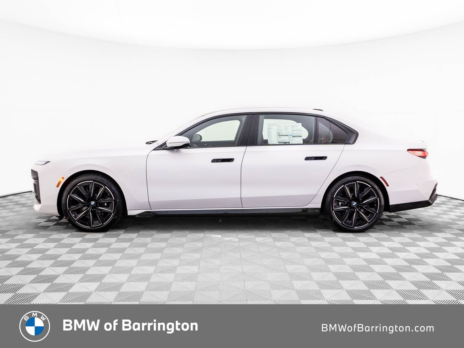 New 2026 BMW 760i xDrive w/ Executive Package AWD/4WD video 2