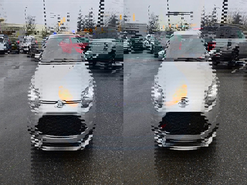 Used 2014 Ford Focus ST w/ Equipment Group 201A image 2