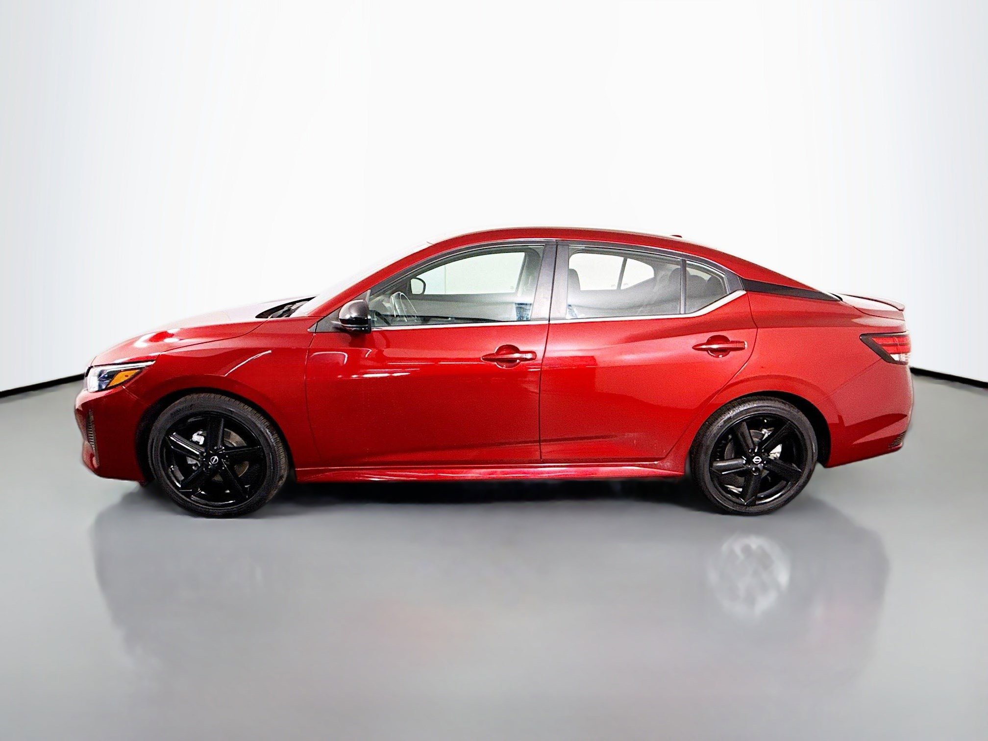 Used 2024 Nissan Sentra SR w/ Trunk Package image 6