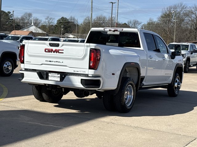 Used 2022 GMC Sierra 3500 Denali AWD/4WD image 3