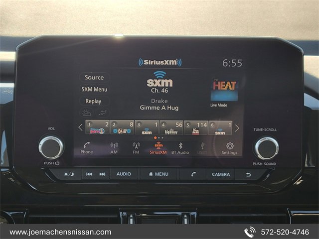 New 2025 Nissan Pathfinder SV w/ Black Appearance Package image 17