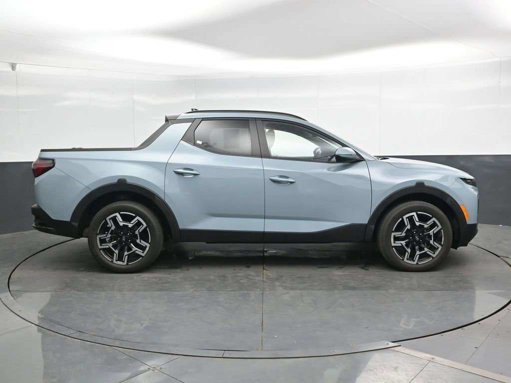 Certified 2025 Hyundai Santa Cruz Limited AWD/4WD image 4