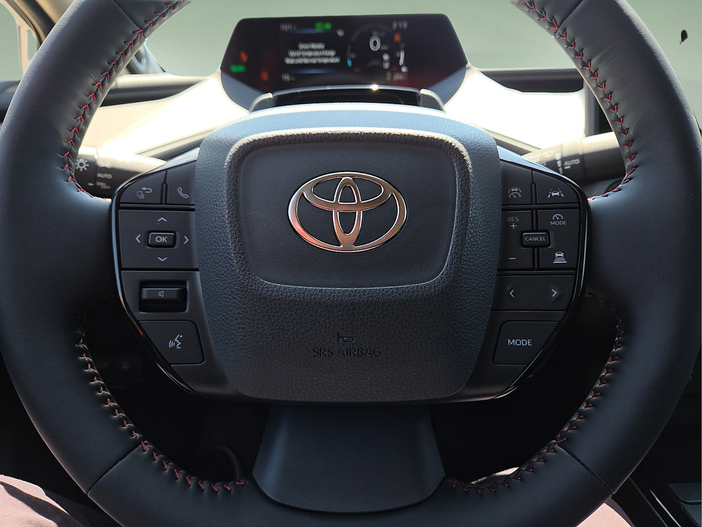 New 2027 Toyota Prius Plug-In Hybrid FWD image 25