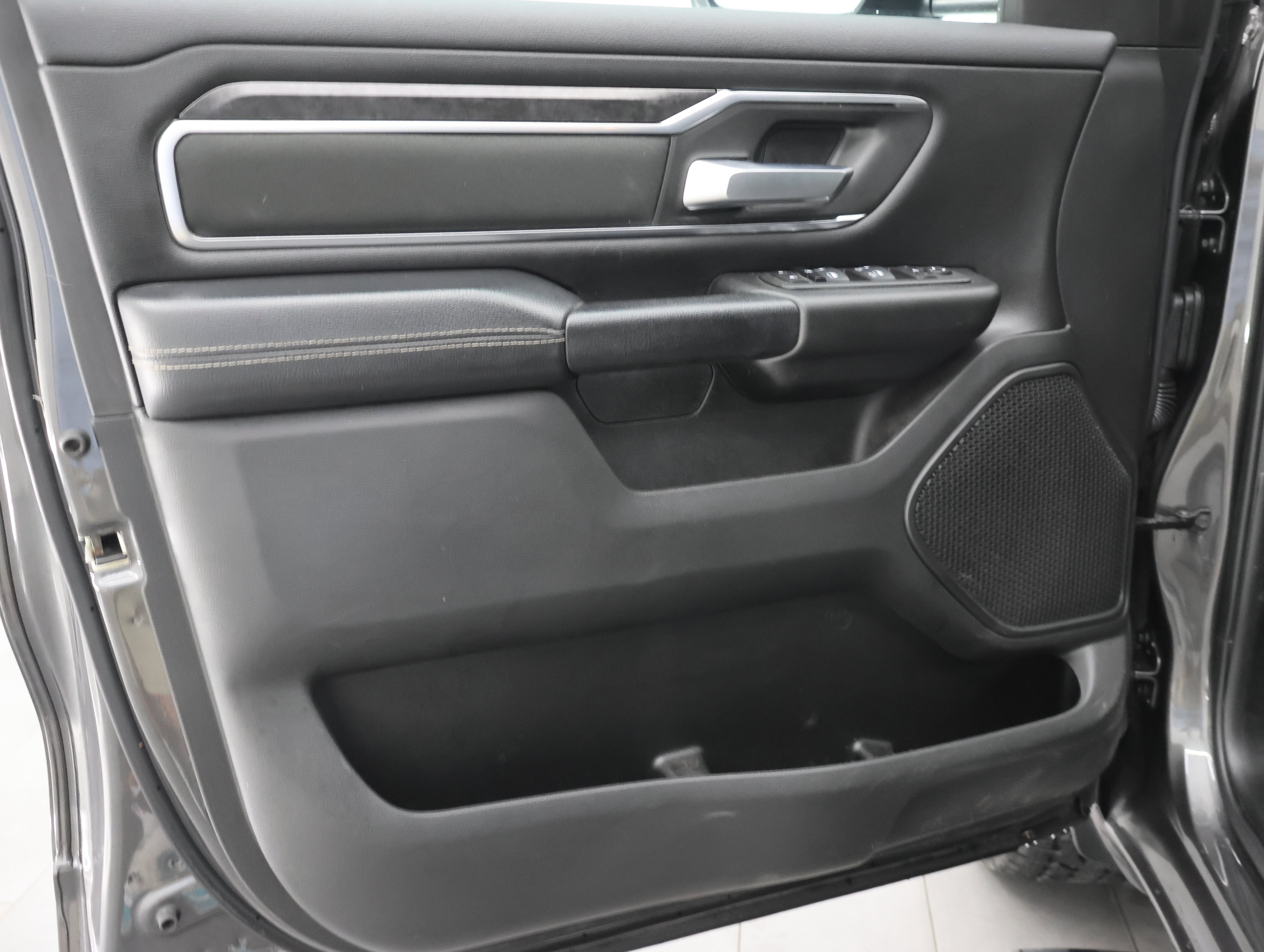 Used 2024 RAM 1500 Big Horn AWD/4WD image 34