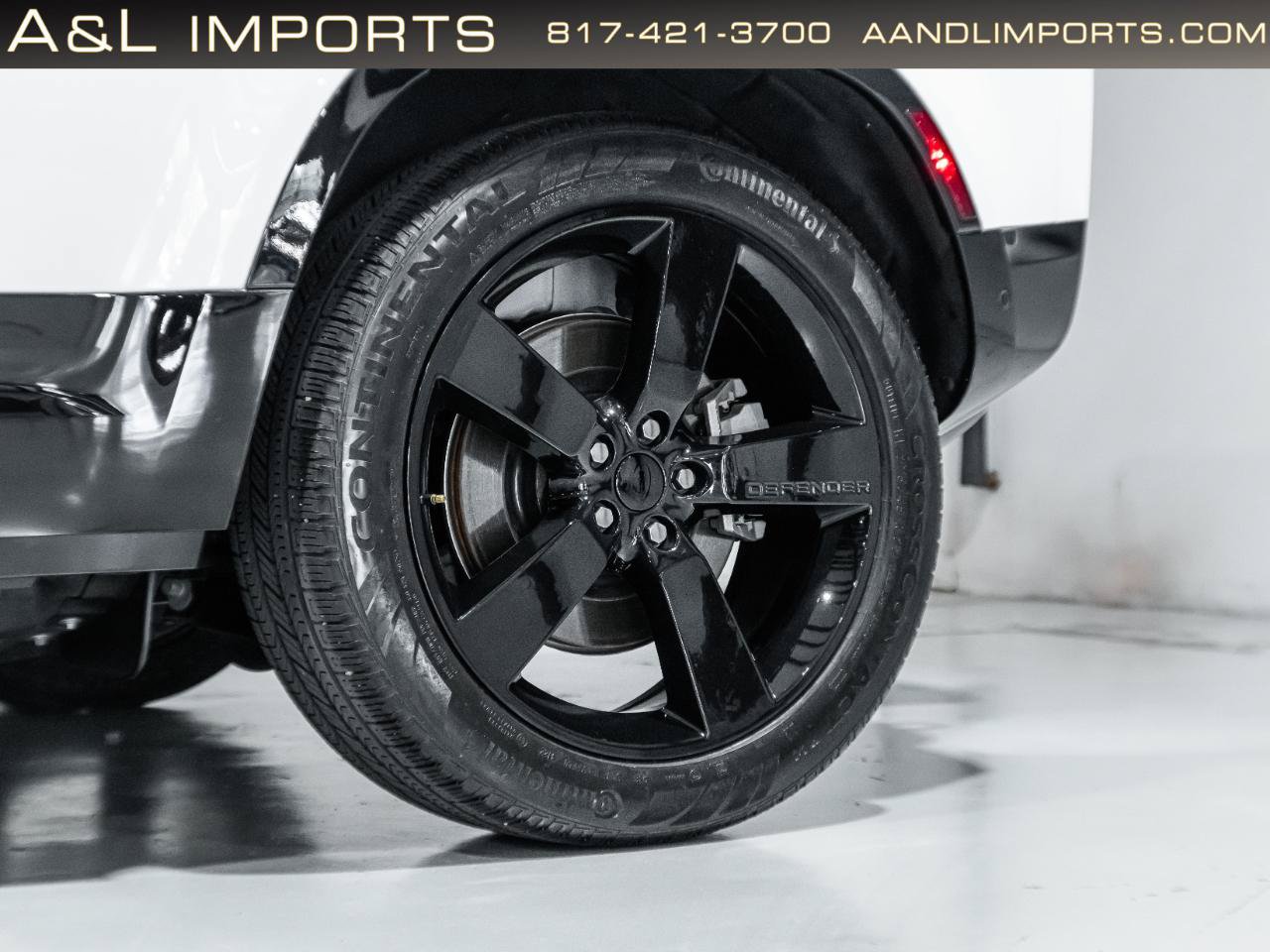 Used 2023 Land Rover Defender 110 X-Dynamic SE AWD/4WD image 29