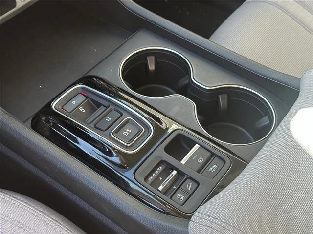 Used 2023 Honda Pilot LX image 16