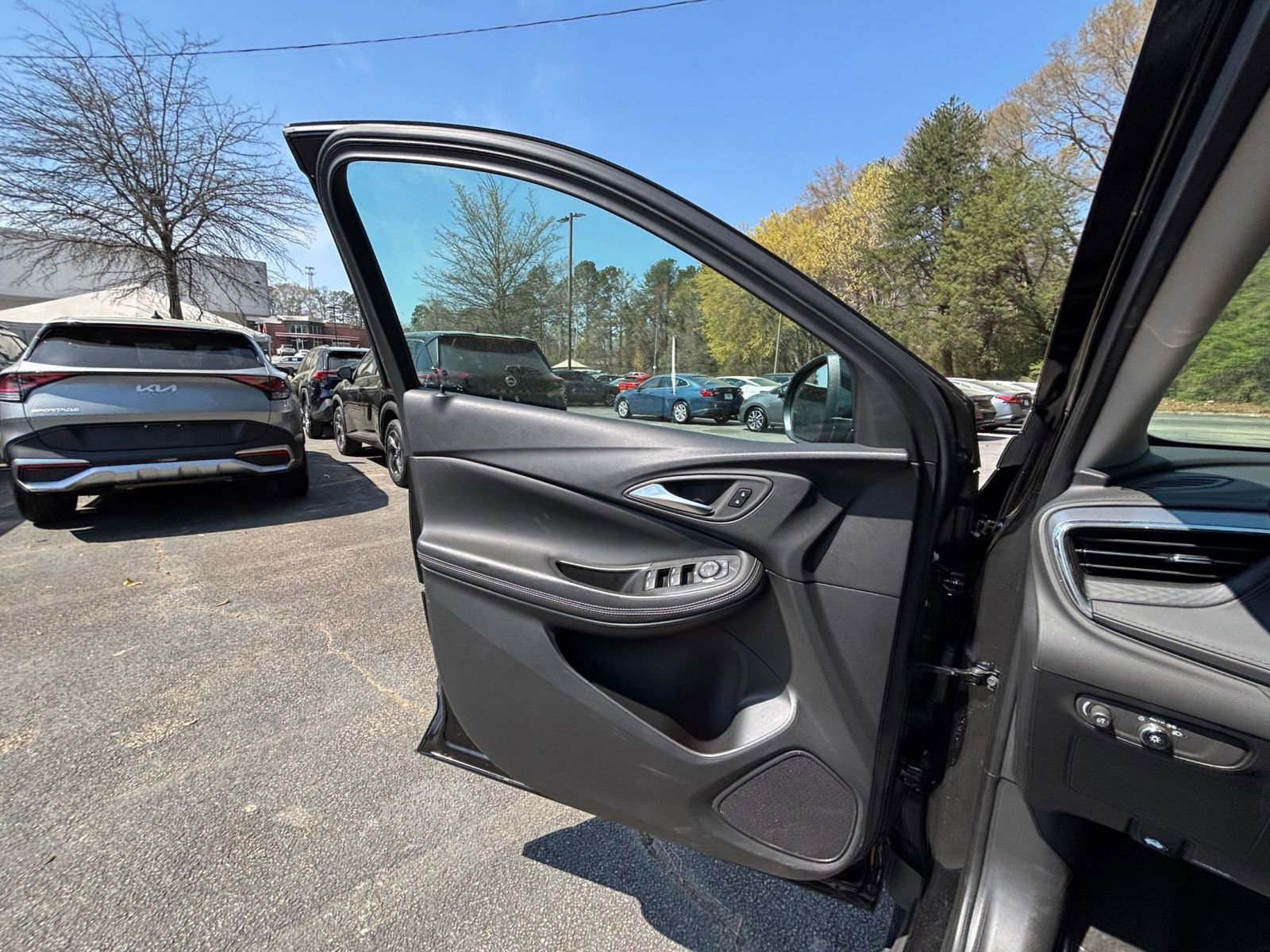 Used 2025 Buick Encore GX Preferred image 18