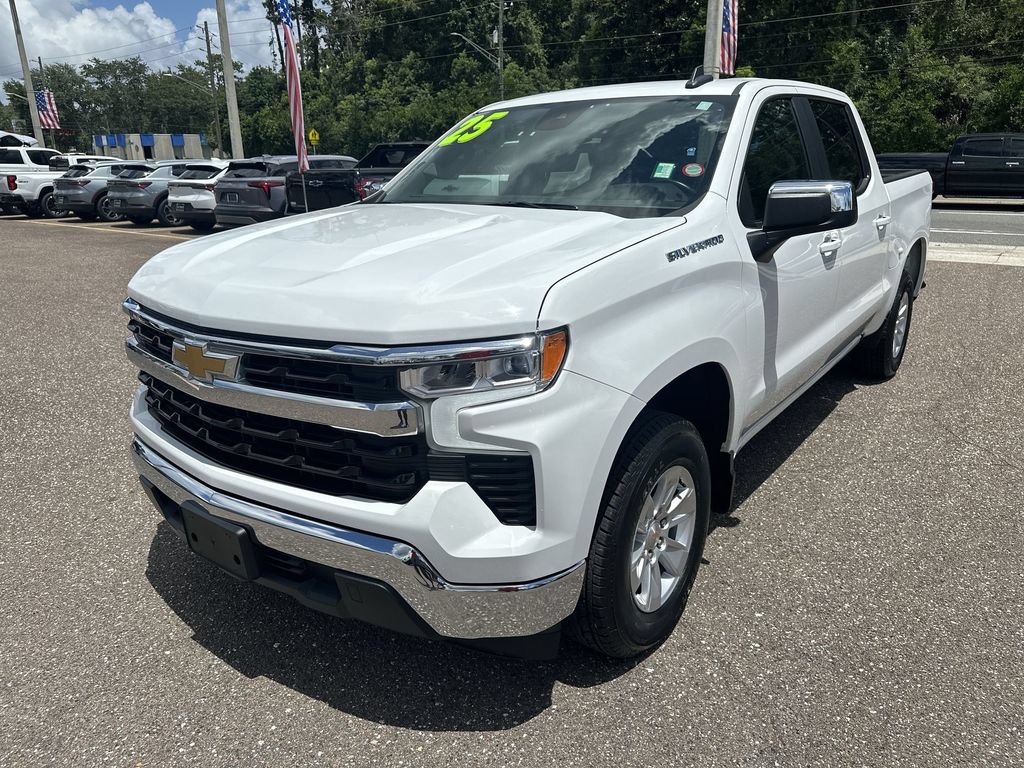 Used 2025 Chevrolet Silverado 1500 LT RWD image 12
