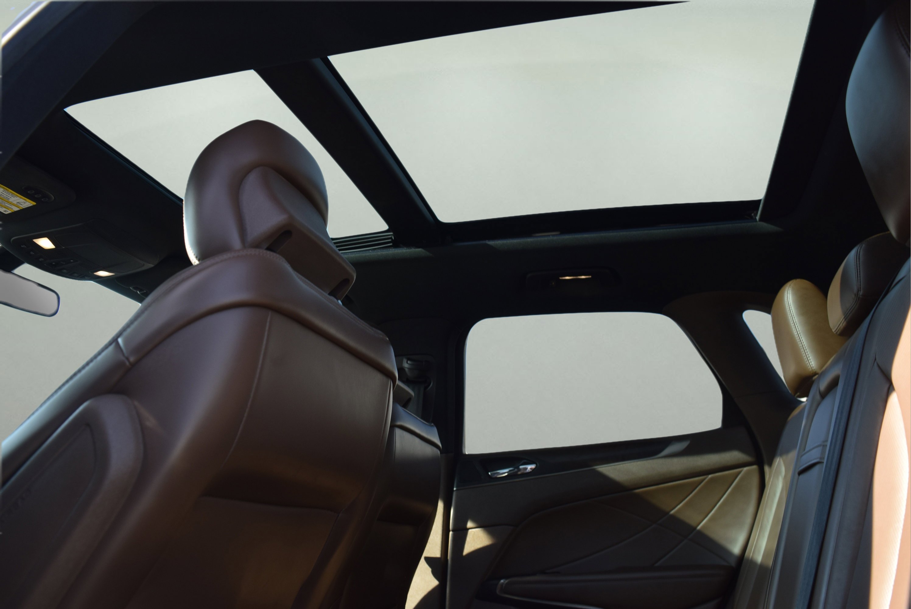 Used 2018 Lincoln MKC Reserve w/ Lincoln MKC Climate Package image 9