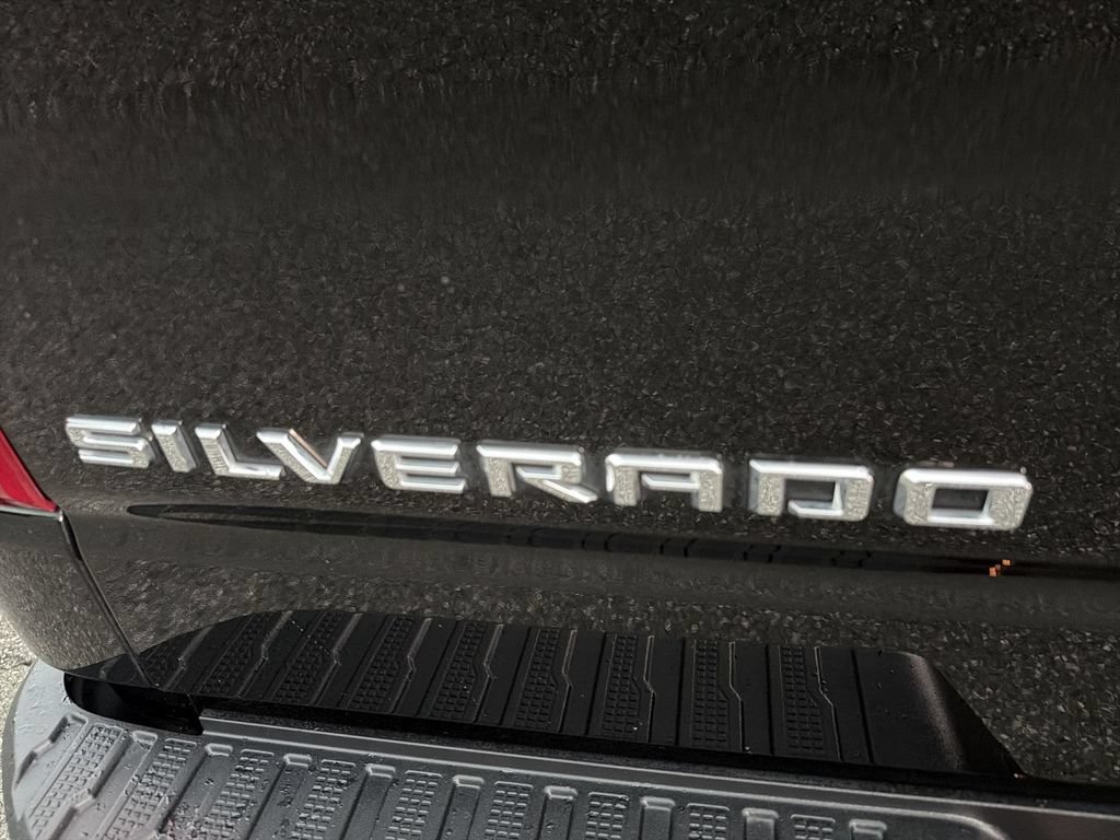 Used 2025 Chevrolet Silverado 1500 LT Trail Boss w/ Protection Package AWD/4WD image 15