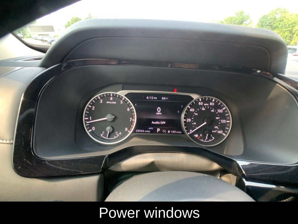 Used 2024 Nissan Pathfinder SV AWD/4WD image 16