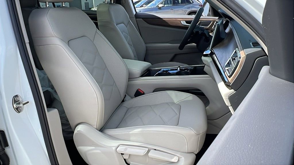 New 2026 Volkswagen Atlas SE image 8