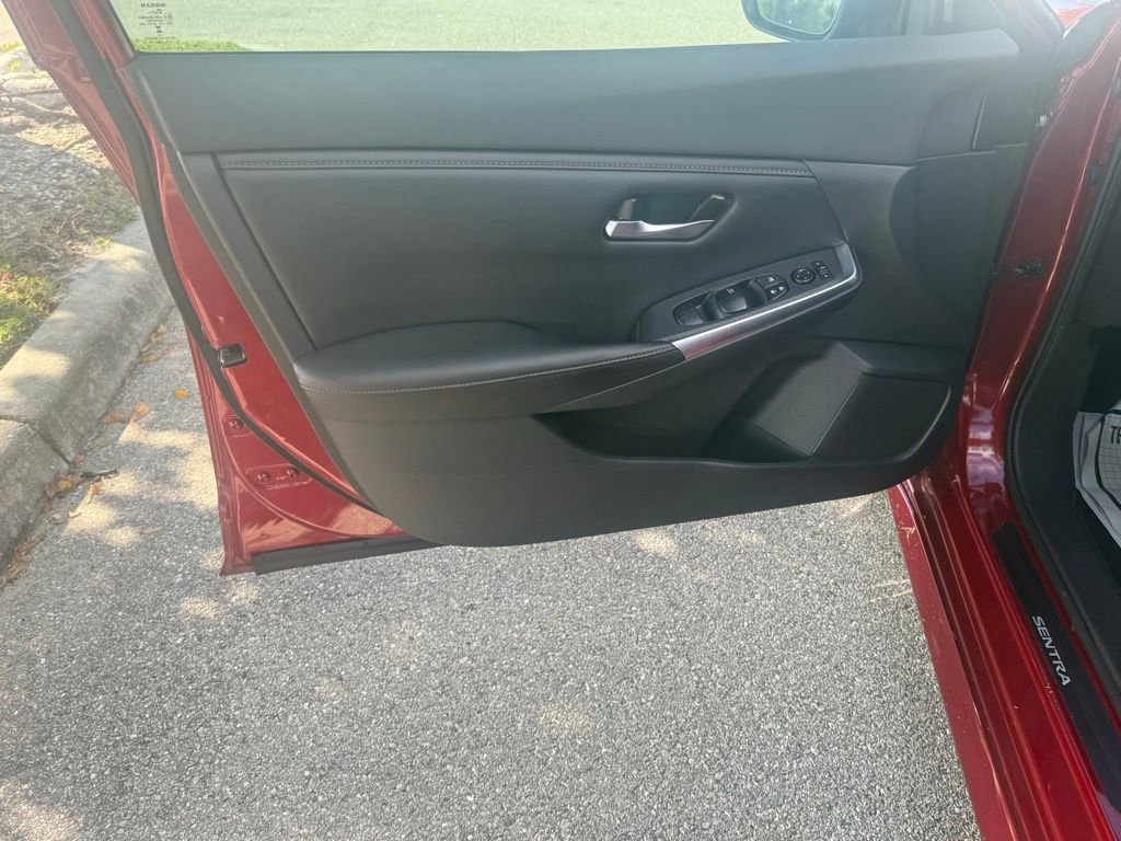 Used 2022 Nissan Sentra SR image 28