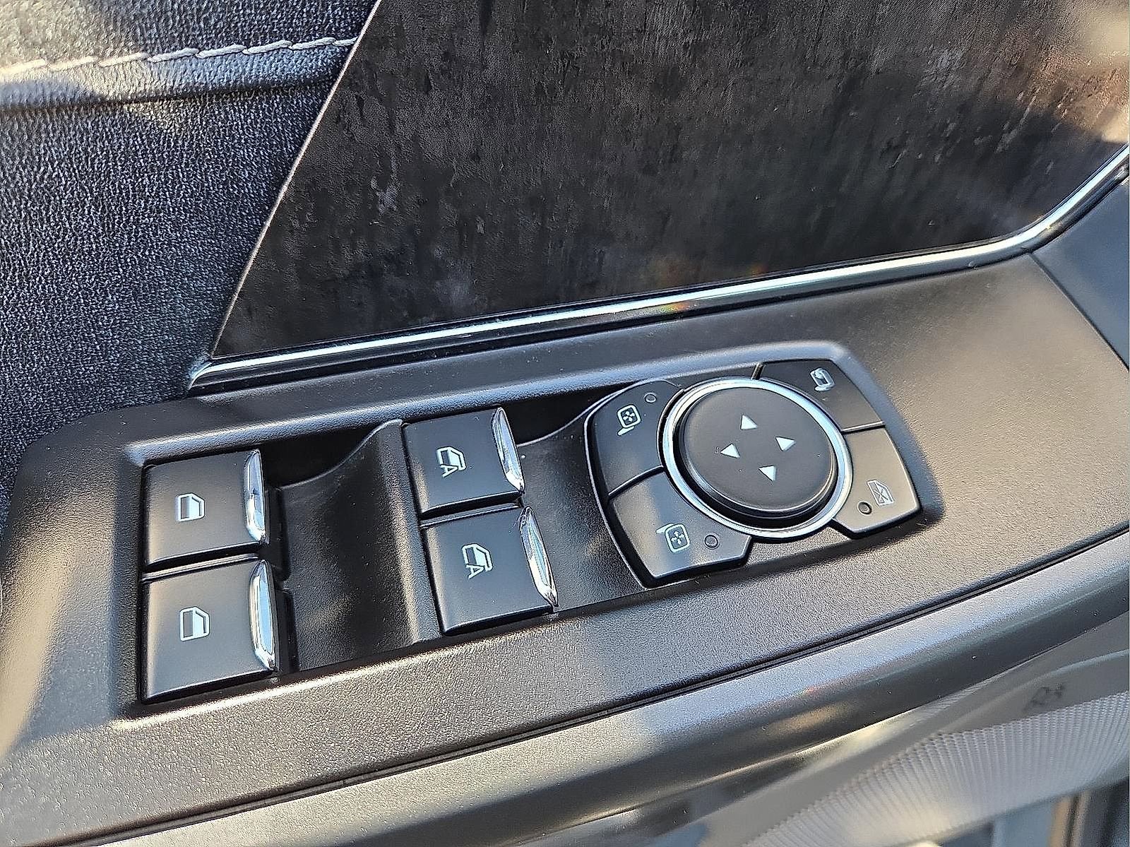 Used 2023 Ford F150 Lariat w/ Equipment Group 502A High image 15