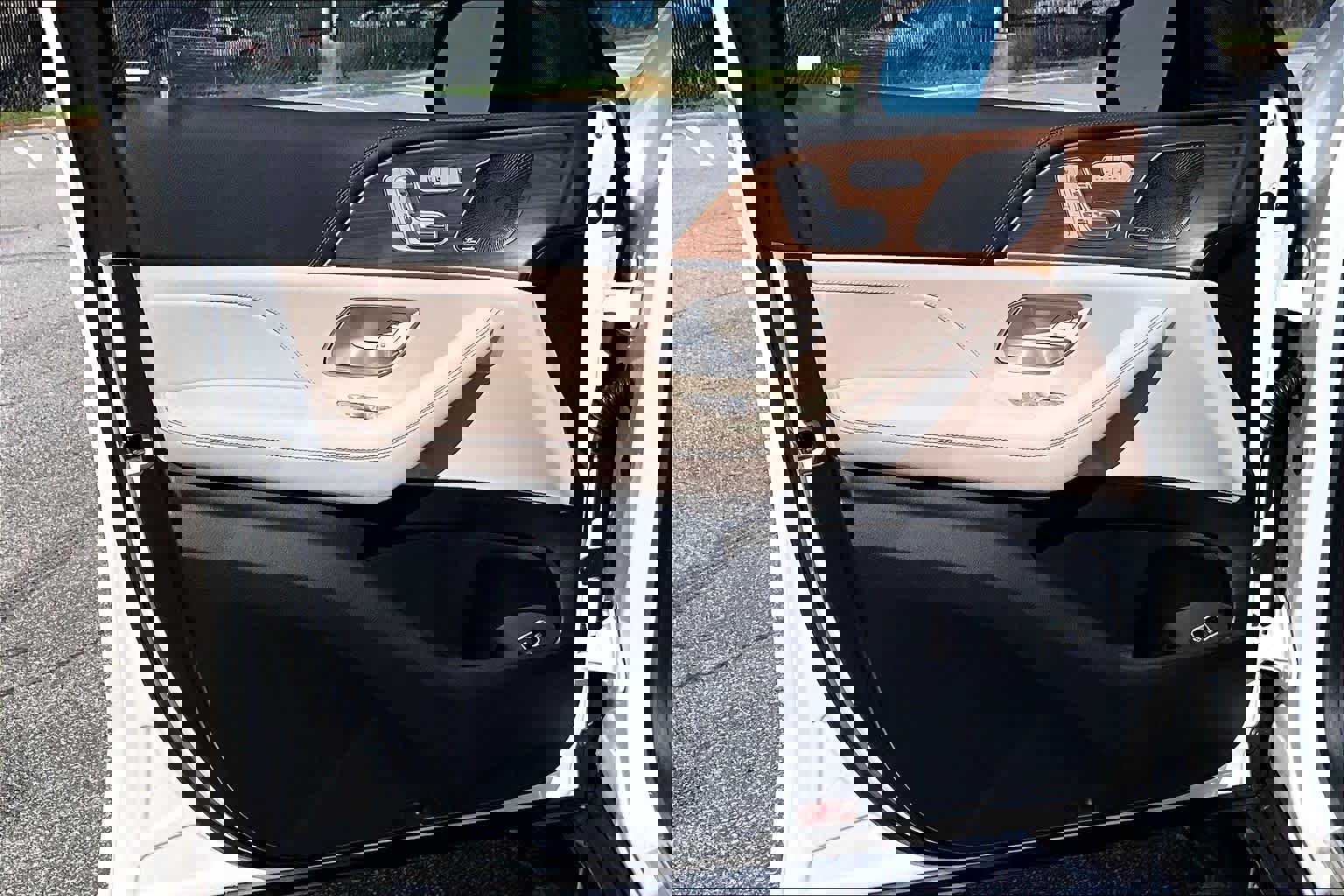 Used 2024 Mercedes-Benz GLE 350 4MATIC image 21