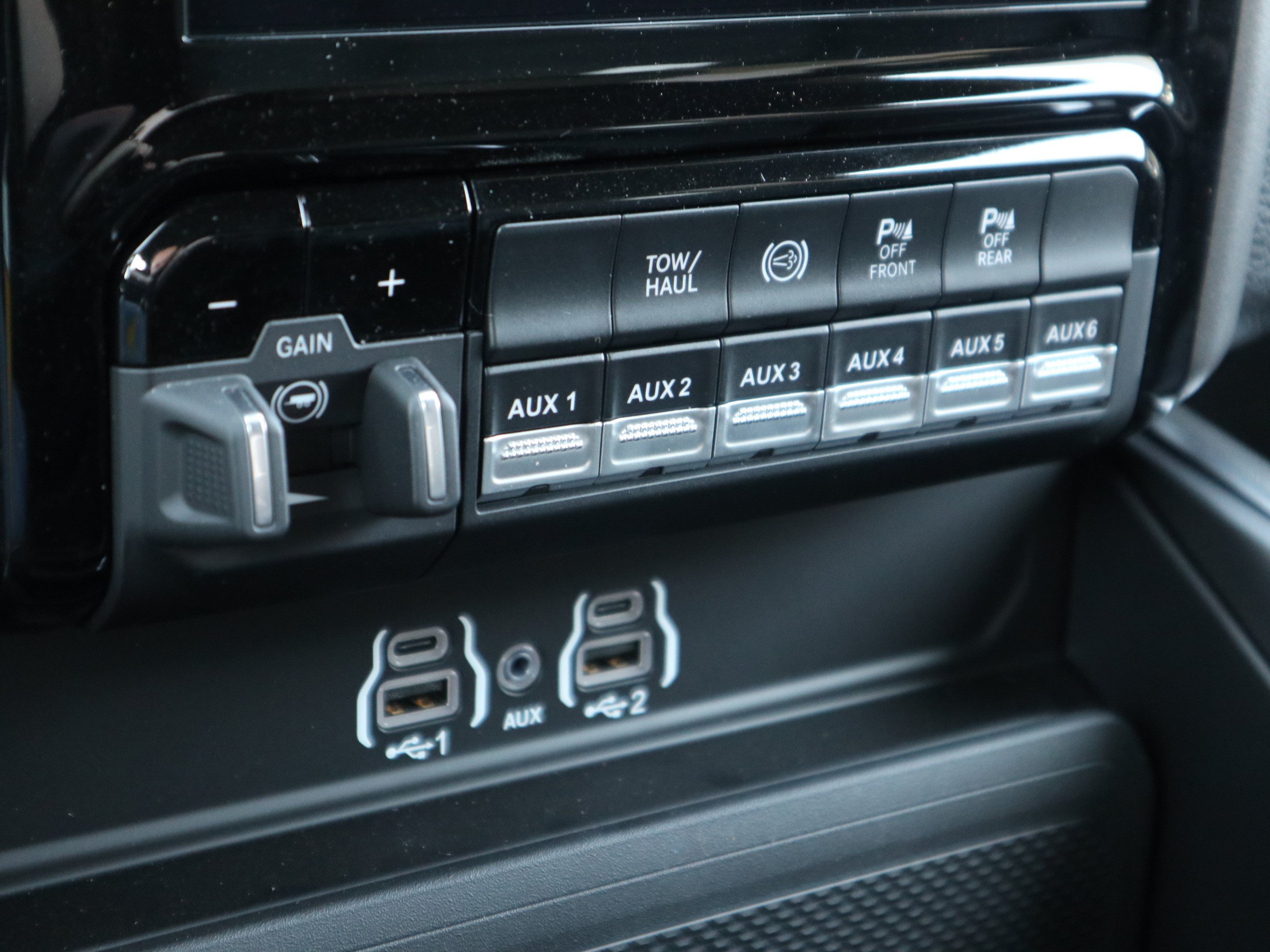 New 2026 RAM 3500 Big Horn AWD/4WD image 26