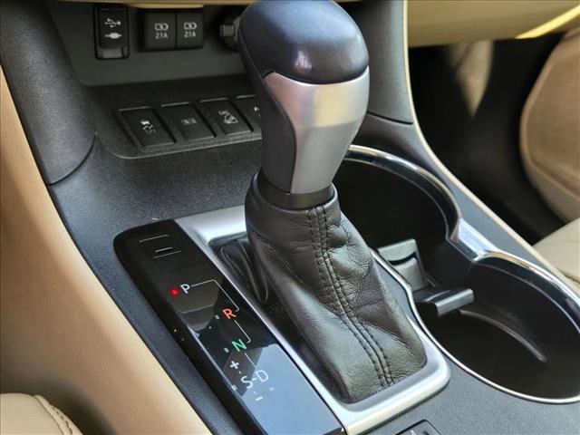 Used 2017 Toyota Highlander XLE image 16
