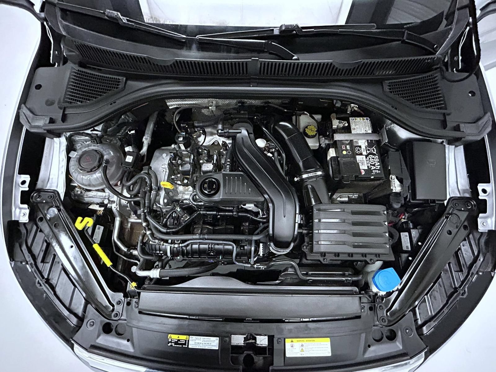 Used 2024 Volkswagen Jetta SE FWD image 24
