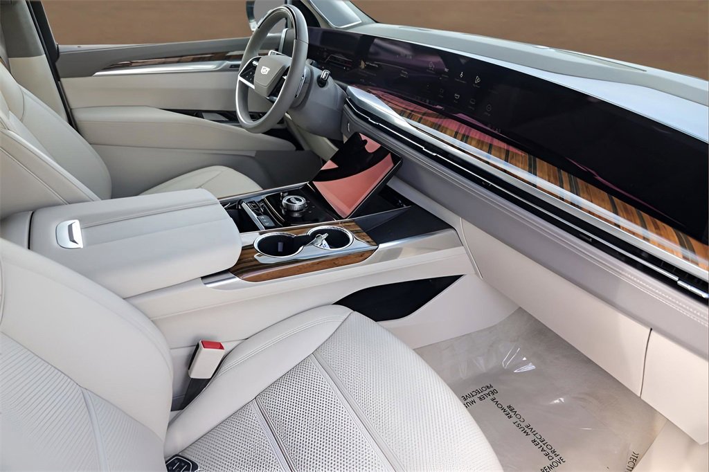 Certified 2025 Cadillac Escalade Sport Platinum image 31