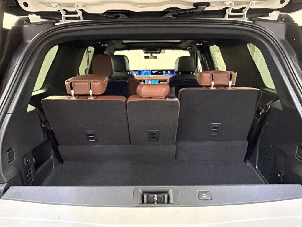 New 2026 Lincoln Navigator Reserve AWD/4WD image 38