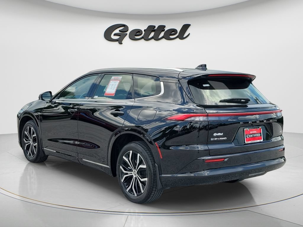Certified 2025 Toyota Crown Signia AWD/4WD image 7