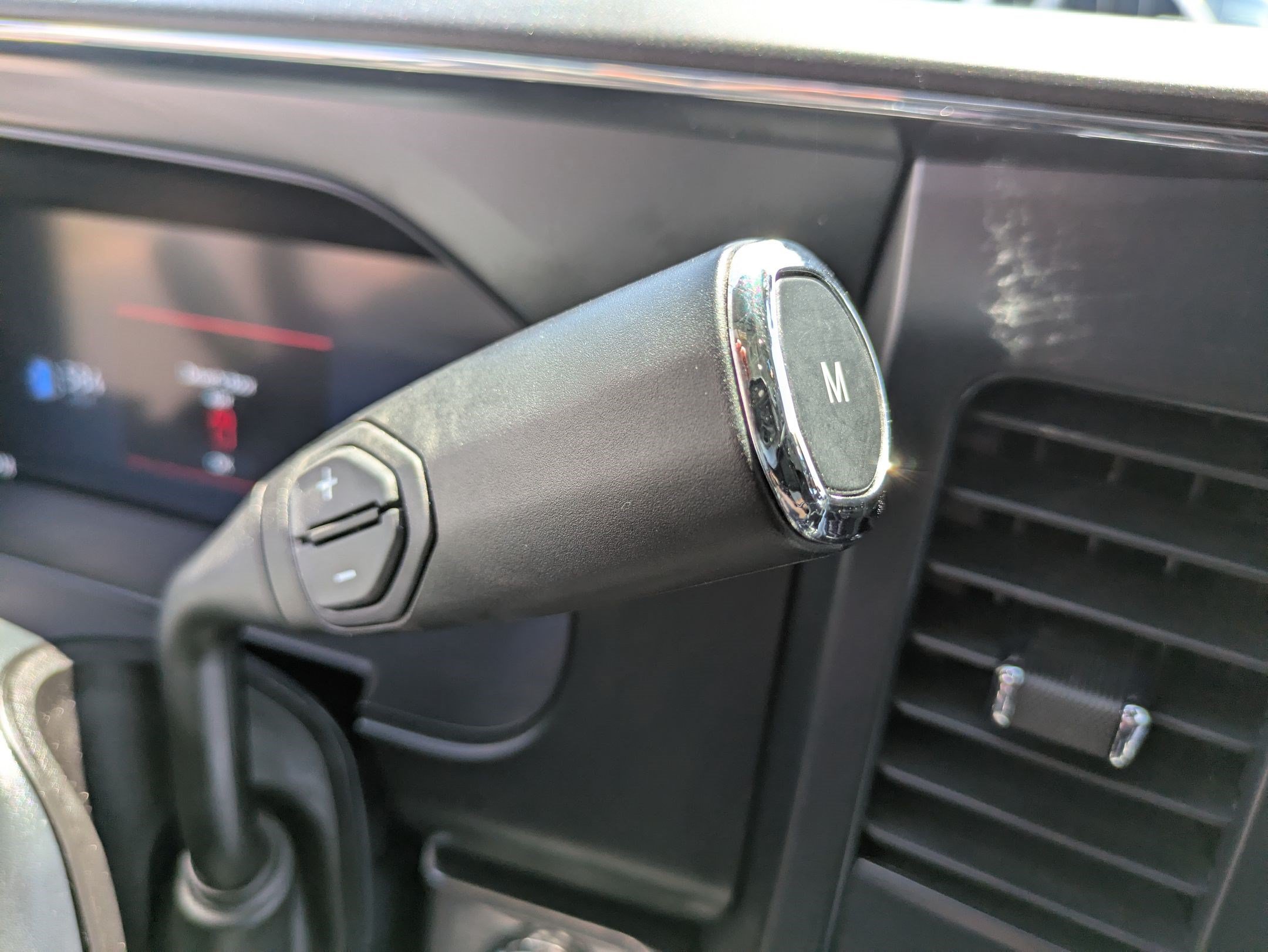 Certified 2025 Ford F250 Lariat AWD/4WD image 26