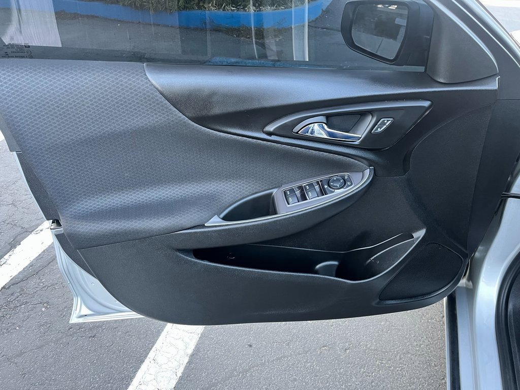 Used 2020 Chevrolet Malibu LS image 10