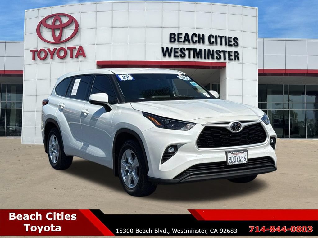 Used 2022 Toyota Highlander LE