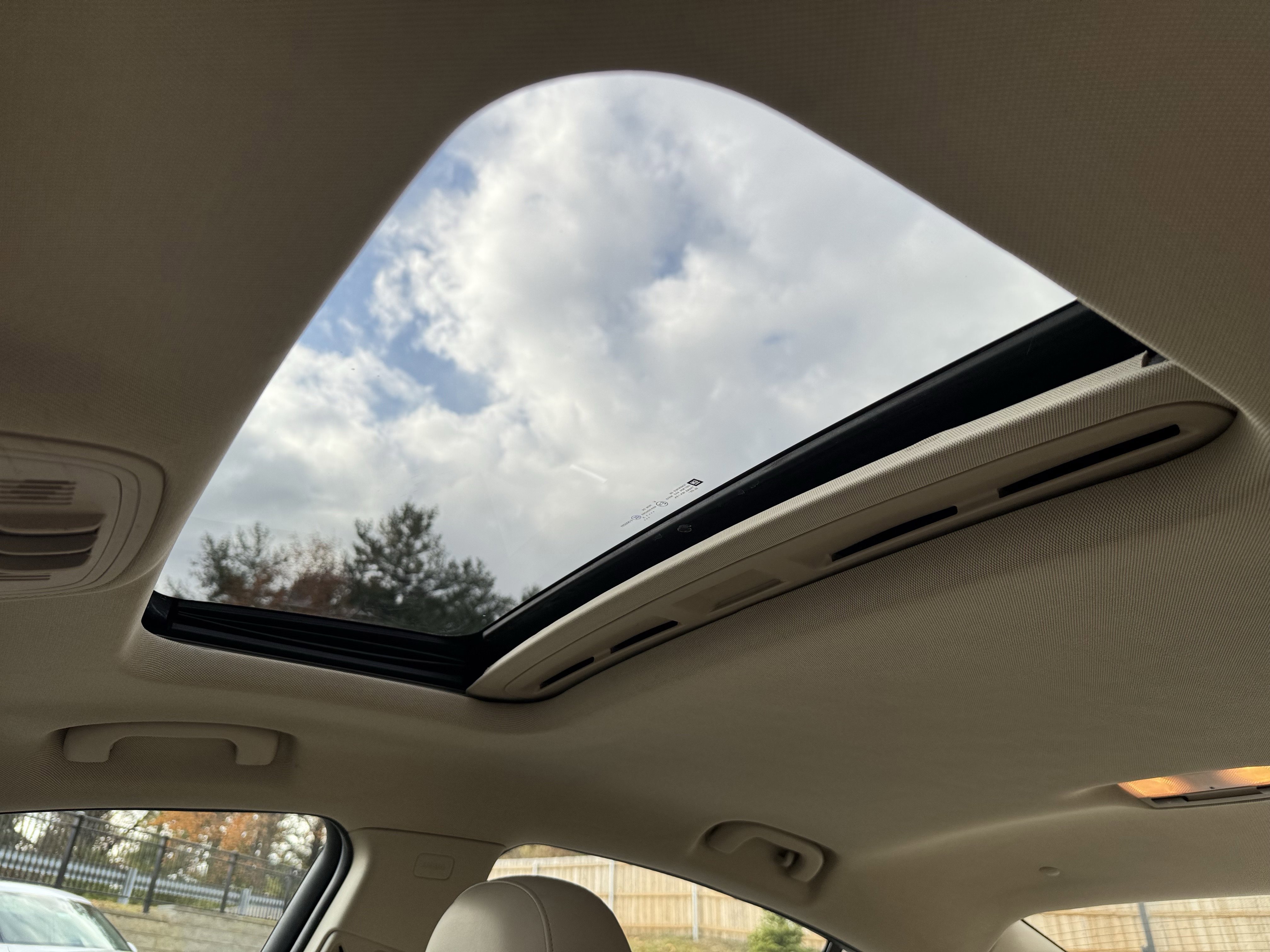 Used 2013 Buick Regal Premium image 16