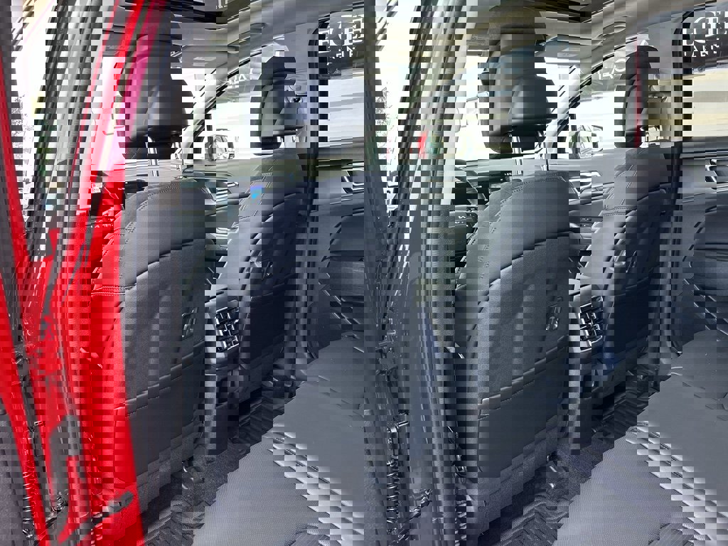 New 2026 Kia Sportage SX image 13