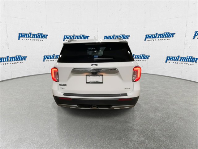 Used 2022 Ford Explorer XLT w/ Equipment Group 202A image 10