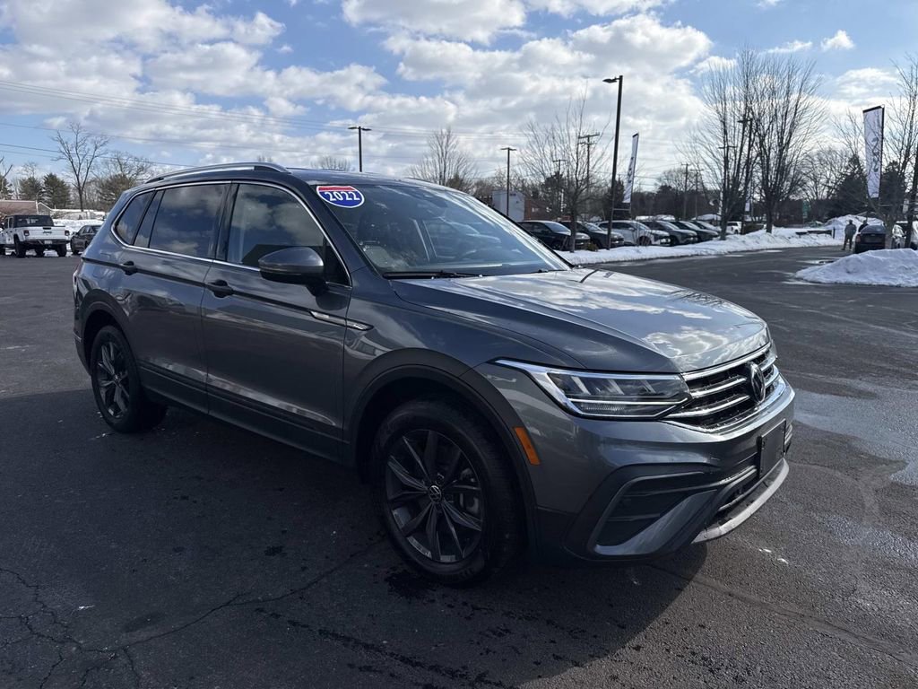 Used 2022 Volkswagen Tiguan SE image 11